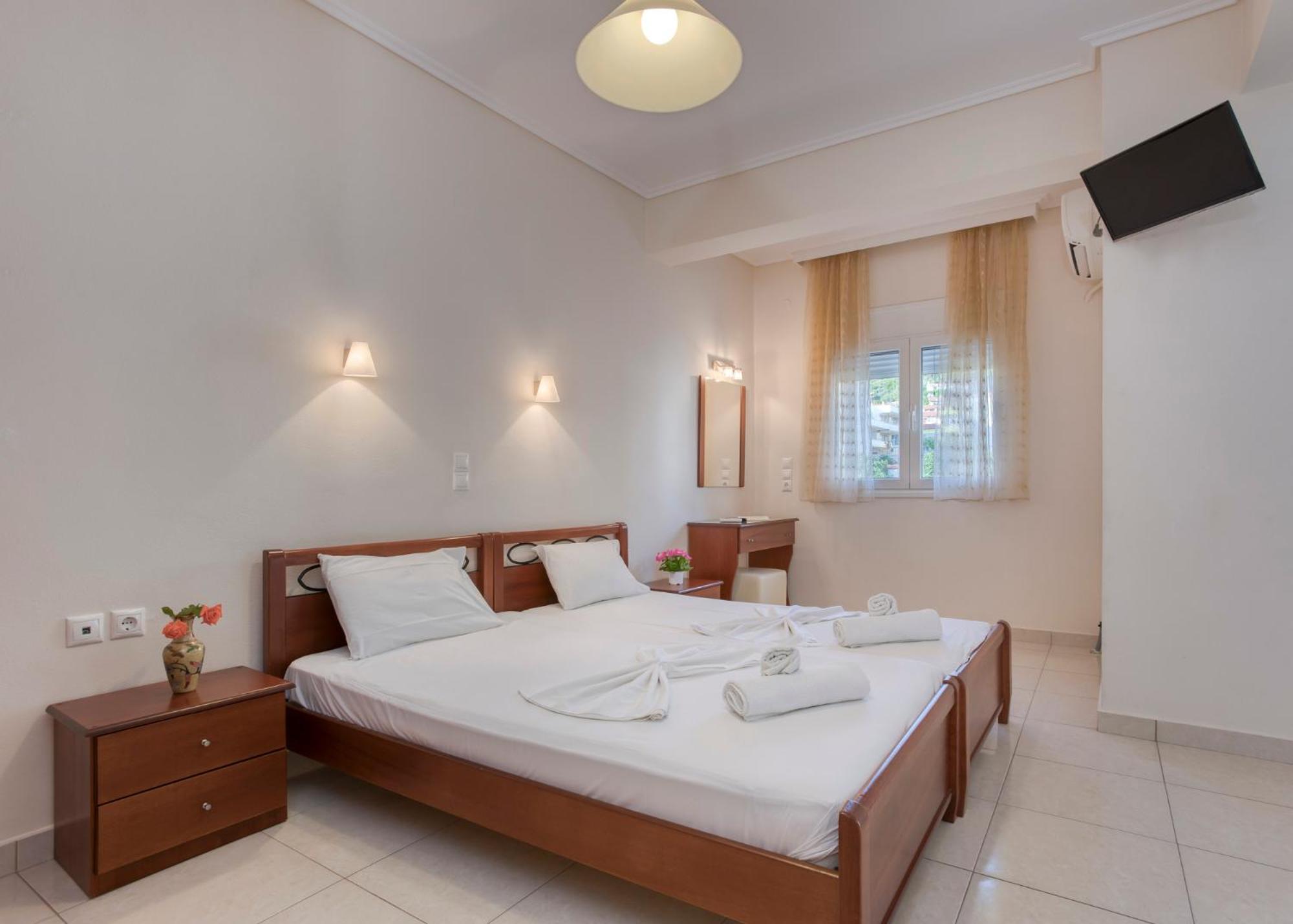 Niovi Luxury Apartments Loutra Edipsou  Bagian luar foto
