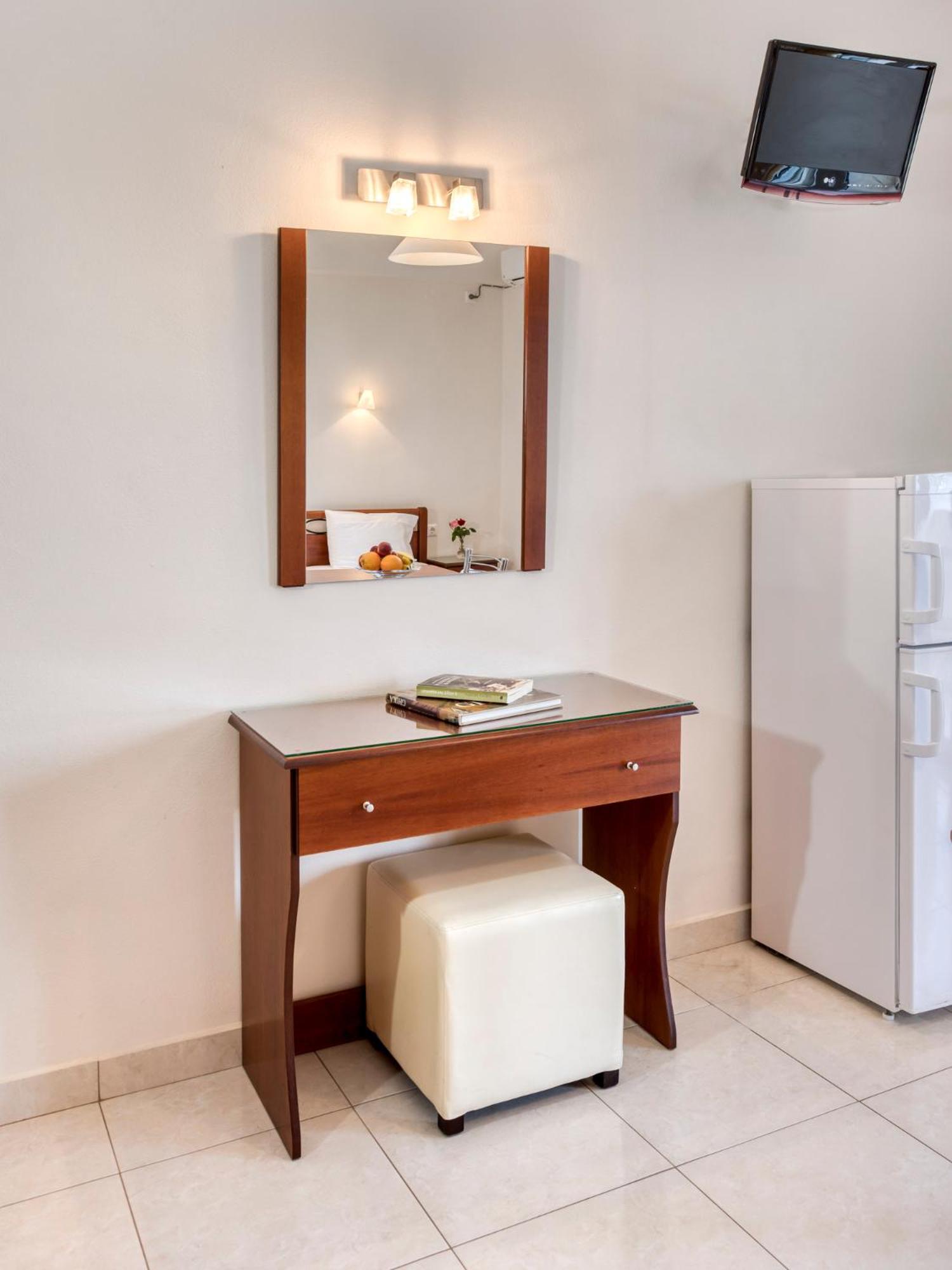 Niovi Luxury Apartments Loutra Edipsou  Bagian luar foto