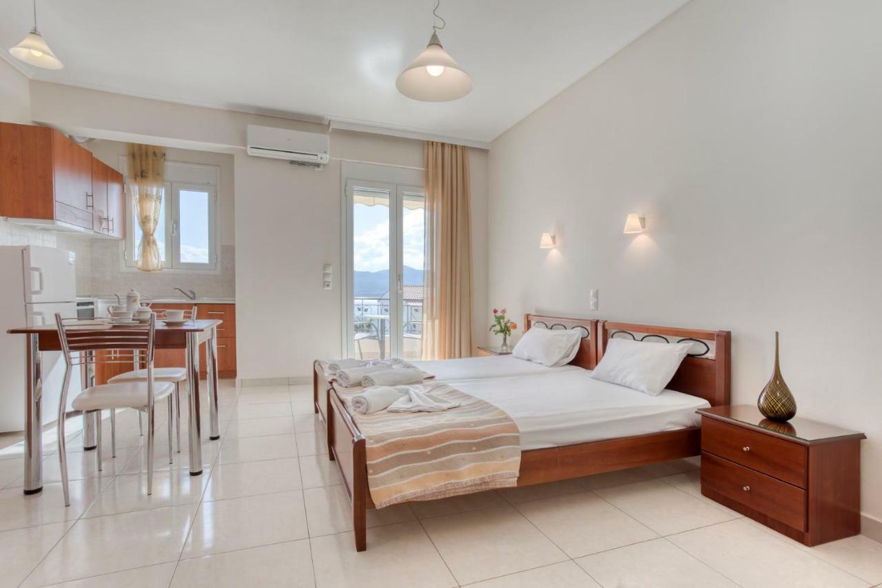 Niovi Luxury Apartments Loutra Edipsou  Bagian luar foto